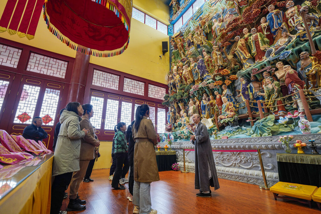 冀州道安寺联合石家庄万千国旅在我寺开展交流学习活动